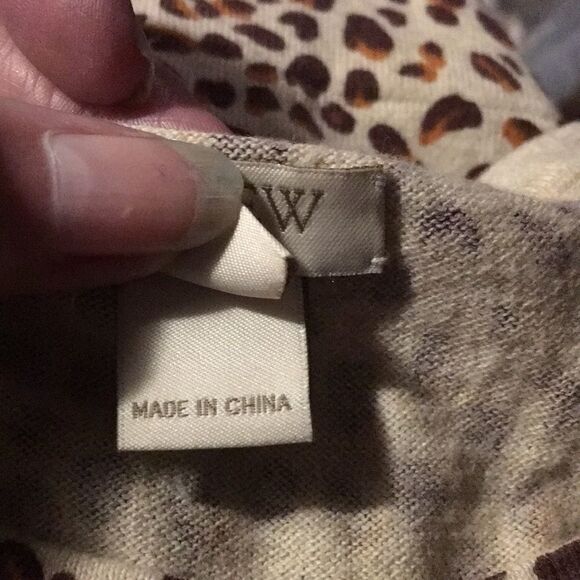 J Crew Small cheetah print tee short sleeve machine wash easy care 100% … - Picture 5 of 8